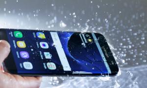 Крупним планом: огляд смартфона Samsung Galaxy S7